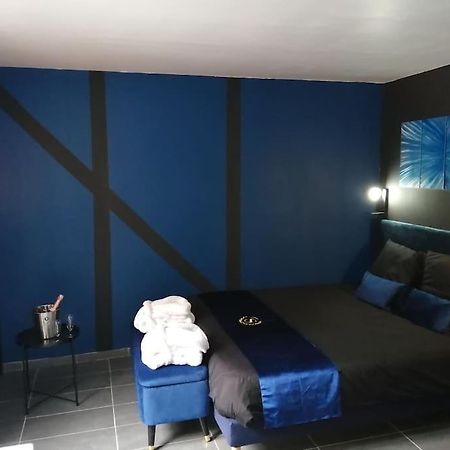 Appartement Avec Sauna Et Balneo Privatifs -Troyes Centre Экстерьер фото